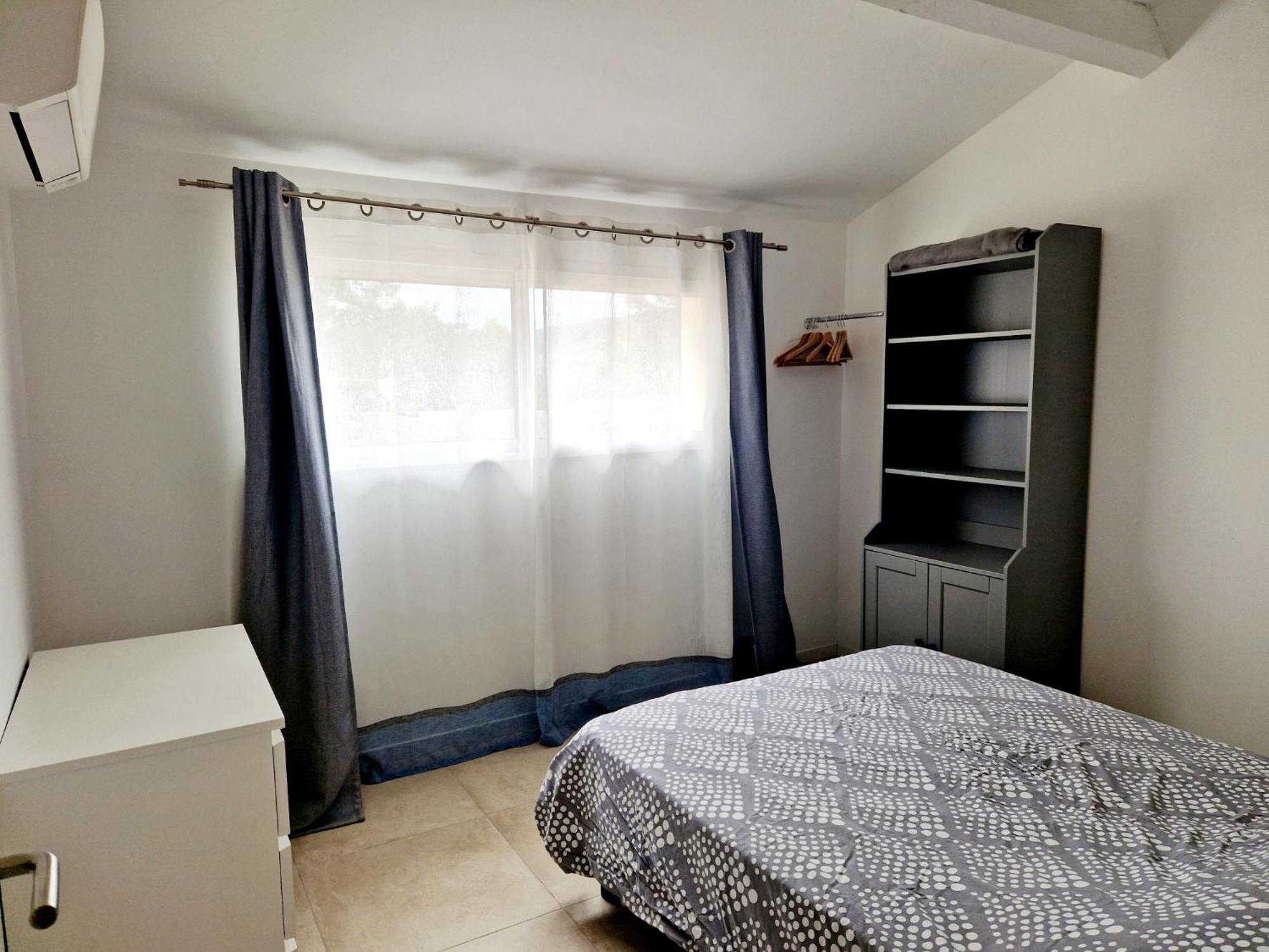 Bel Appartement Duplex Ventabren Esterno foto
