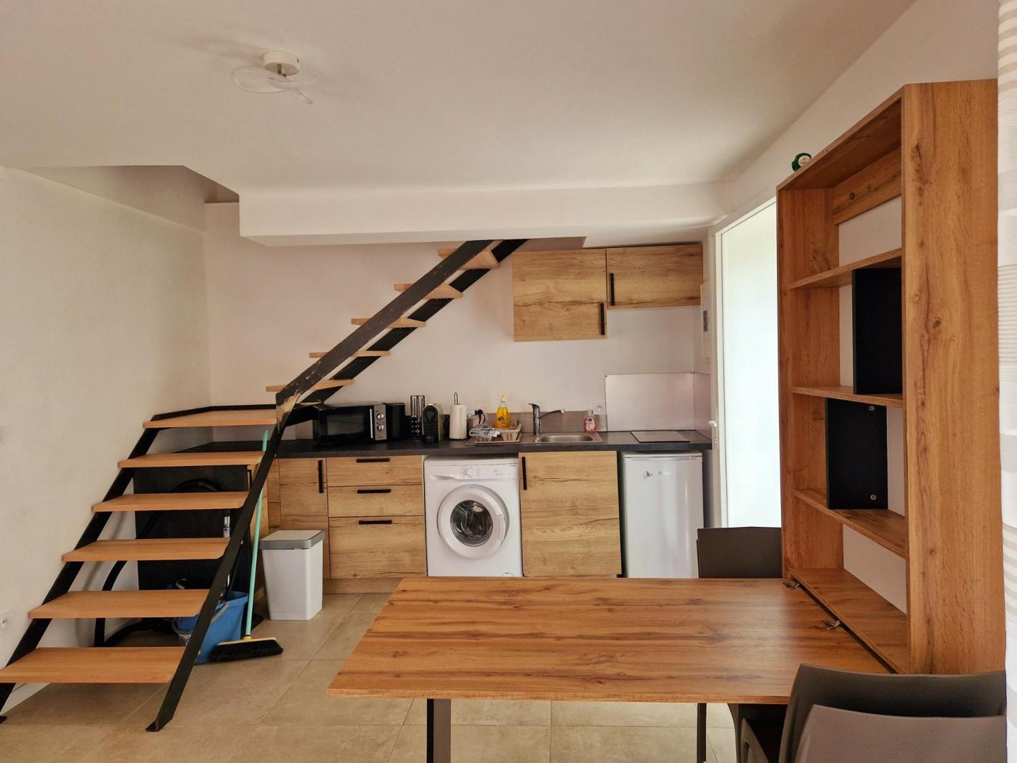 Bel Appartement Duplex Ventabren Esterno foto